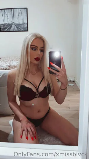 Xmissblvck OnlyFans Leaked Free Thumbnail Picture - #LuxlDveSOf
