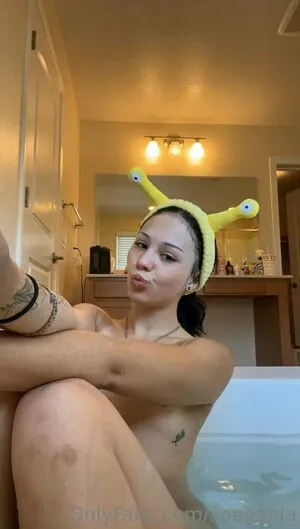 Xoeganja OnlyFans Leaked Free Thumbnail Picture - #5Av4btnpRi