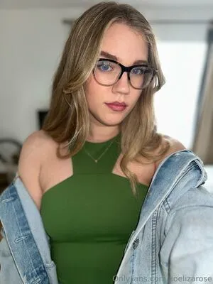 Xoelizarose OnlyFans Leaked Free Thumbnail Picture - #9Bxd7avitS