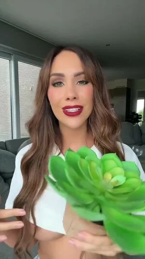 Xoesmeerose OnlyFans Leaked Free Thumbnail Picture - #2ifxaY2de2