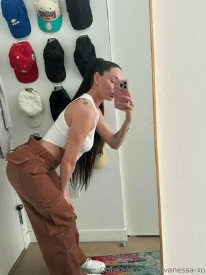 Xoitsvanessa OnlyFans Leaked Free Thumbnail Picture - #aRDzq88zon