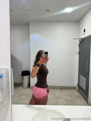 Xomills00 OnlyFans Leaked Free Thumbnail Picture - #IF8nGwojvG