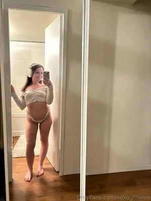 Xoxo Roseee OnlyFans Leaked Free Thumbnail Picture - #2G4h6UZXaG