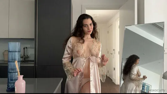 Xoxocurly OnlyFans Leaked Free Thumbnail Picture - #VF6KHiJ9s5