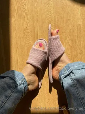 Xoxolovelyfeet OnlyFans Leaked Free Thumbnail Picture - #fHnyy2Idv4