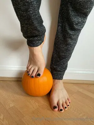 Xoxolovelyfeet OnlyFans Leaked Free Thumbnail Picture - #nwpNy4EePg