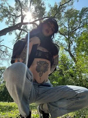 Xrileyshiannx OnlyFans Leaked Free Thumbnail Picture - #7AJ4NztvYN