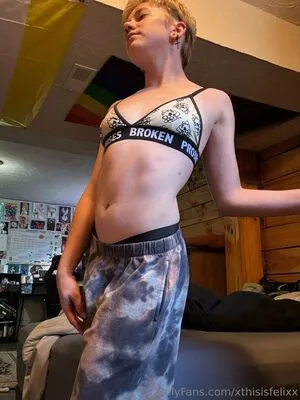 Xthisisfelixx OnlyFans Leaked Free Thumbnail Picture - #Xo6SHRT1M8