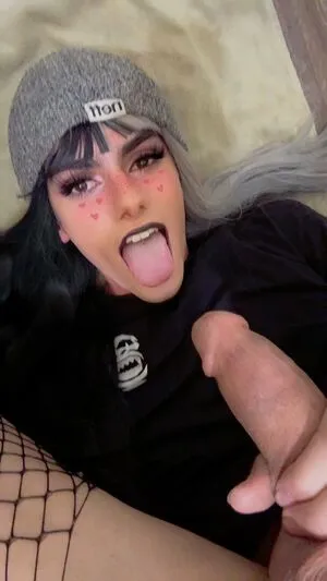 Xvictoriamoonx OnlyFans Leaked Free Thumbnail Picture - #ZExExamd4o