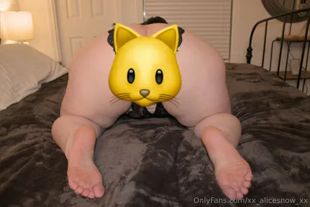 Xx Alicesnow Xx OnlyFans Leaked Free Thumbnail Picture - #C5UqlFOD2y