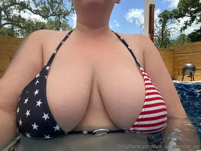 Xx Alicesnow Xx OnlyFans Leaked Free Thumbnail Picture - #eH3t5au1Cq