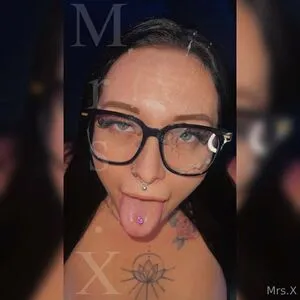 Xx Mrs X Xx OnlyFans Leaked Free Thumbnail Picture - #37ERlAoagH