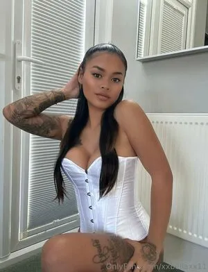 Xxbellaxx11 OnlyFans Leaked Free Thumbnail Picture - #RRUyDPYfFr