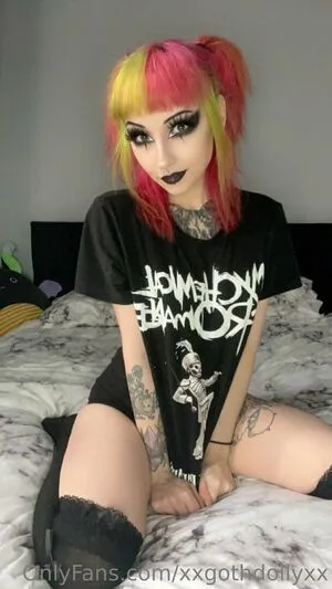 xxgothdollyxx OnlyFans Leaked Free Thumbnail Picture - #5caG2iO60C