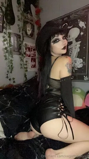 xxgothdollyxx OnlyFans Leaked Free Thumbnail Picture - #9Ojmliuxdh