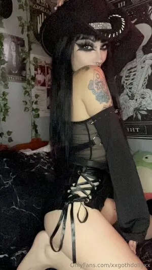 xxgothdollyxx OnlyFans Leaked Free Thumbnail Picture - #czUpemihgx
