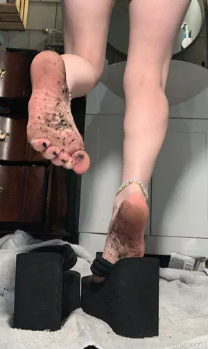 Xxlittlefootxx1 OnlyFans Leaked Free Thumbnail Picture - #5FnICX4t5o