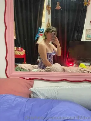 Xxpissgirl420xx OnlyFans Leaked Free Thumbnail Picture - #32k1EO7k1h