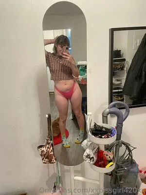 Xxpissgirl420xx OnlyFans Leaked Free Thumbnail Picture - #zkKagybn3k