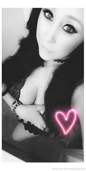 Xxxglowyxxx OnlyFans Leaked Free Thumbnail Picture - #h7ABNA0Nt6