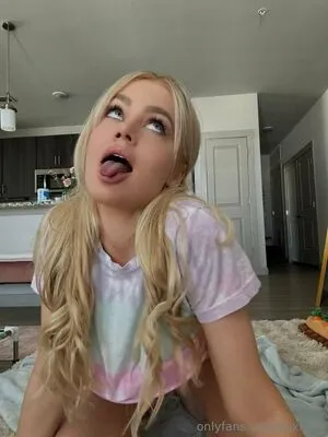 Xxxriley OnlyFans Leaked Free Thumbnail Picture - #lH5mcvD8CN