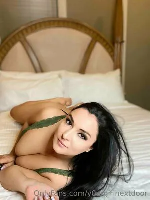 Y0urgirlnextdoor OnlyFans Leaked Free Thumbnail Picture - #XzkuFeraCH