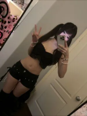 Y3miku OnlyFans Leaked Free Thumbnail Picture - #LFwV19a2Ic