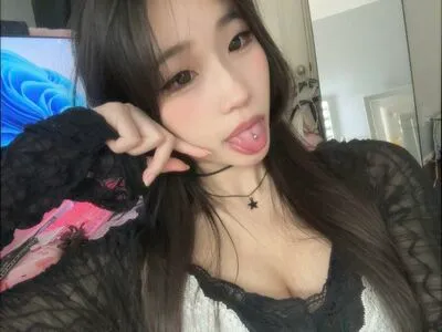 Y3miku OnlyFans Leaked Free Thumbnail Picture - #aQvWg21g1t