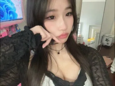 Y3miku OnlyFans Leaked Free Thumbnail Picture - #vtThsIK2XE