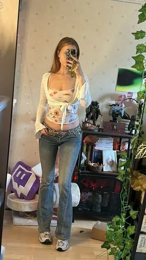 yaboielina OnlyFans Leaked Free Thumbnail Picture - #4AKSeZb6vm