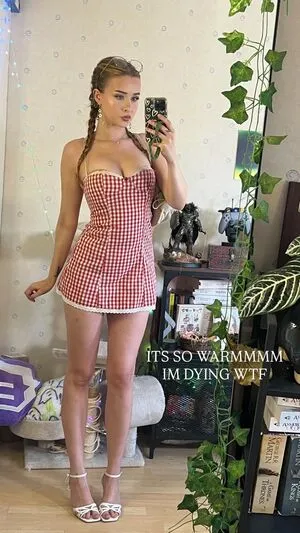 yaboielina OnlyFans Leaked Free Thumbnail Picture - #RGZLA1TDTr