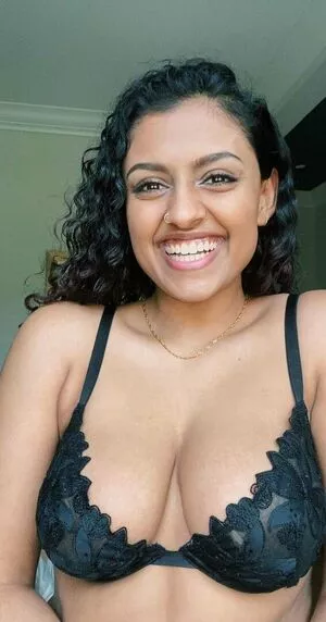 Yamini Nambimadom OnlyFans Leaked Free Thumbnail Picture - #4n9tKTQTTI