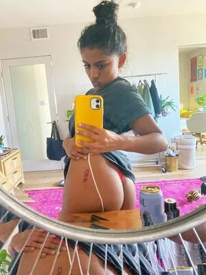 Yamini Nambimadom OnlyFans Leaked Free Thumbnail Picture - #DRpxGXOXWG