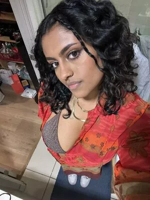 Yamini Nambimadom OnlyFans Leaked Free Thumbnail Picture - #ID6uj4PvsH