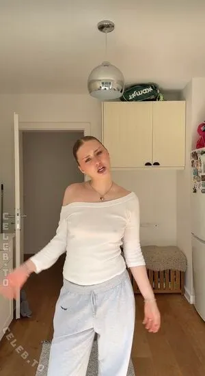 Yana Clare OnlyFans Leaked Free Thumbnail Picture - #PhTSIPUvVX