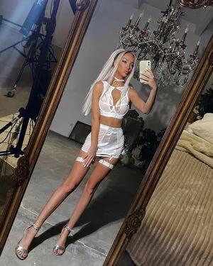 Yana Fire OnlyFans Leaked Free Thumbnail Picture - #VRLzr7XIAS