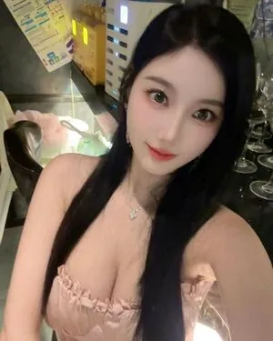 yangchenchen_yome OnlyFans Leaked Free Thumbnail Picture - #9WTvwfbXC5