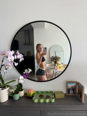 Yaniekaaa OnlyFans Leaked Free Thumbnail Picture - #DborH95cv1