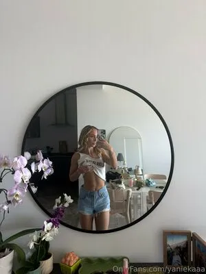 Yaniekaaa OnlyFans Leaked Free Thumbnail Picture - #EqUoGhBeyf