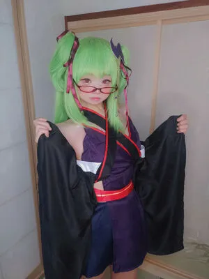 YaoYaoQwQ OnlyFans Leaked Free Thumbnail Picture - #PLSoCicaGZ