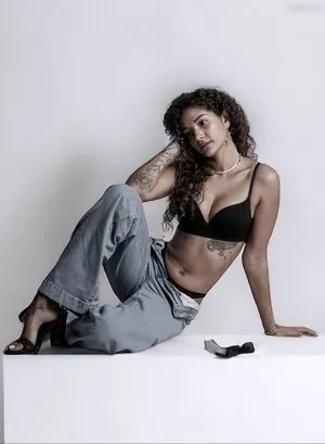 Yara Issy OnlyFans Leaked Free Thumbnail Picture - #Tssv4GzLA1