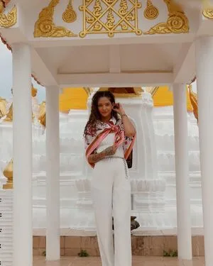 Yara Issy OnlyFans Leaked Free Thumbnail Picture - #nVzpLvqdmQ