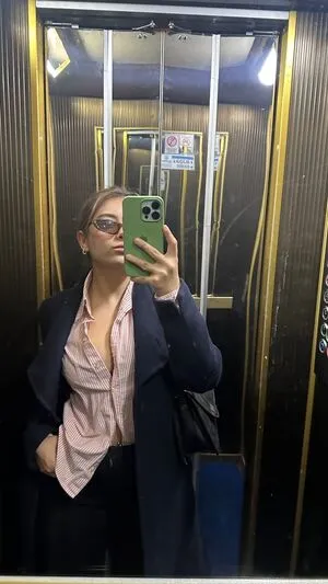 Yaren Acikgoz OnlyFans Leaked Free Thumbnail Picture - #C9x6tE4OlZ
