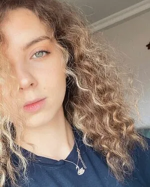 Yaren Rengin Kl OnlyFans Leaked Free Thumbnail Picture - #AcmownM64v