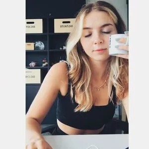 Yaren Rengin Kl OnlyFans Leaked Free Thumbnail Picture - #LtsnWnoPXX