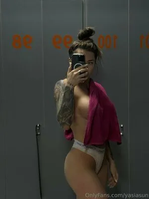 Yasiasun OnlyFans Leaked Free Thumbnail Picture - #L8df22y35Q