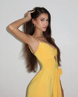 Yasmindlm OnlyFans Leaked Free Thumbnail Picture - #m04pI5dogE