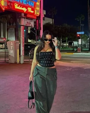 Yasmine Minovski OnlyFans Leaked Free Thumbnail Picture - #drADaBEnmT