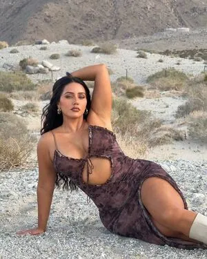 Yasmine Minovski OnlyFans Leaked Free Thumbnail Picture - #u2o2hOF5Zm