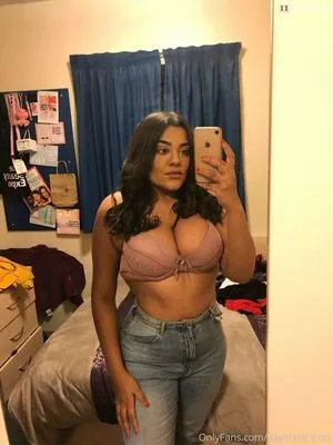 Yasmine OnlyFans Leaked Free Thumbnail Picture - #4Lvi0PUV9q